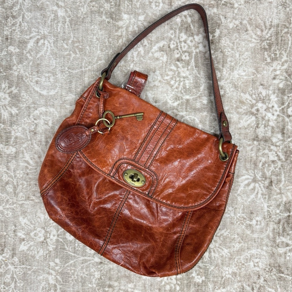 VTG  Fossil Red Distressed Leather Double Handle‎ Hobo Bag Key Bag Charm Lined